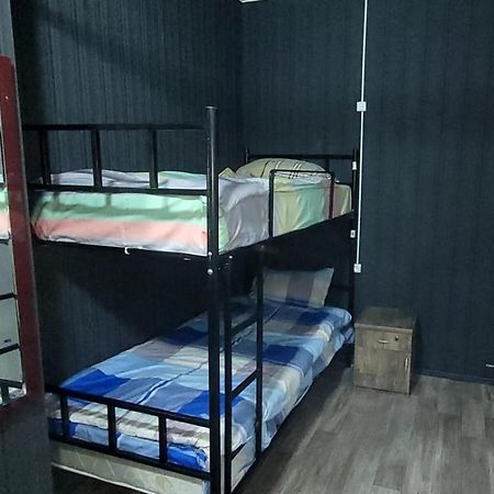 Kiev Hostel Tbilisi Eksteriør bilde