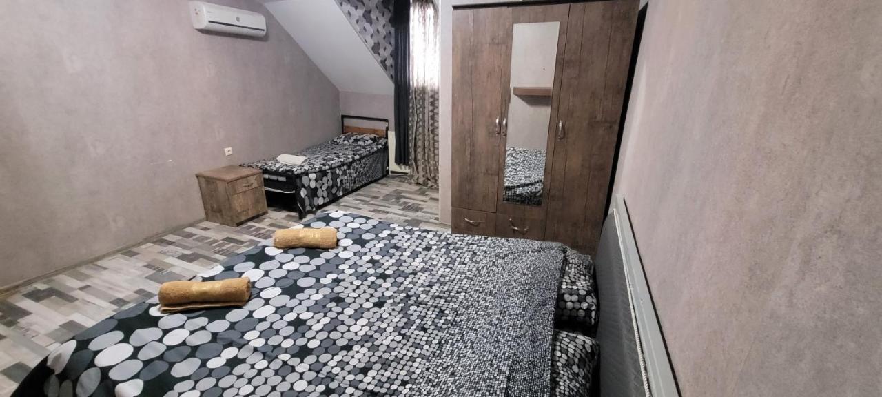 Kiev Hostel Tbilisi Eksteriør bilde