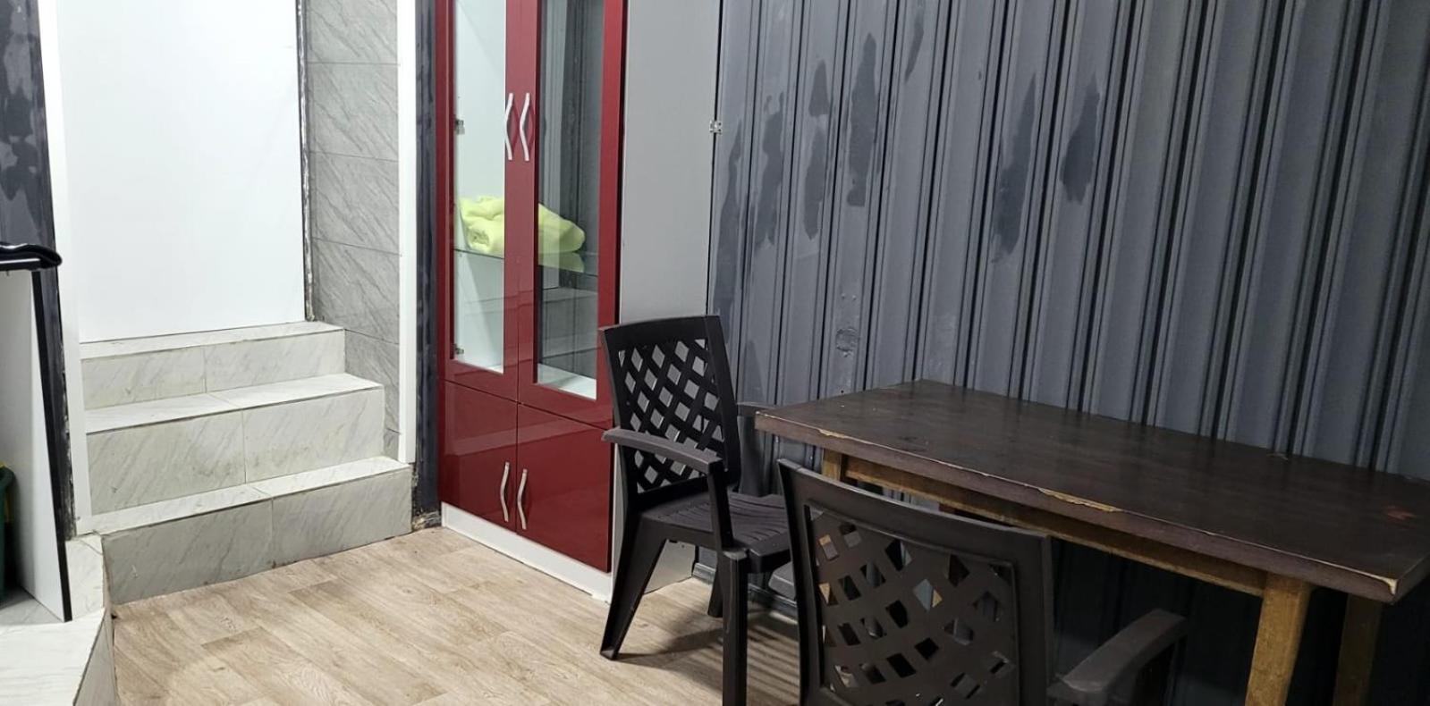 Kiev Hostel Tbilisi Eksteriør bilde