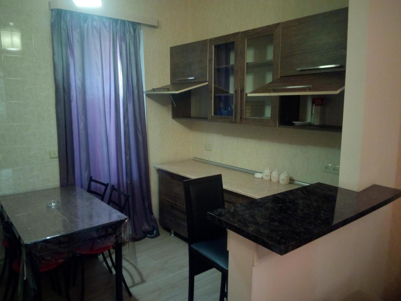 Kiev Hostel Tbilisi Eksteriør bilde