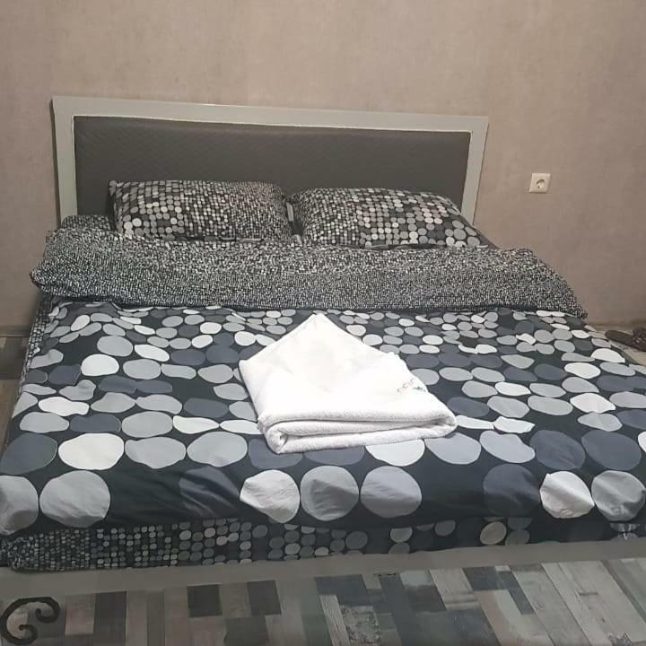 Kiev Hostel Tbilisi Eksteriør bilde